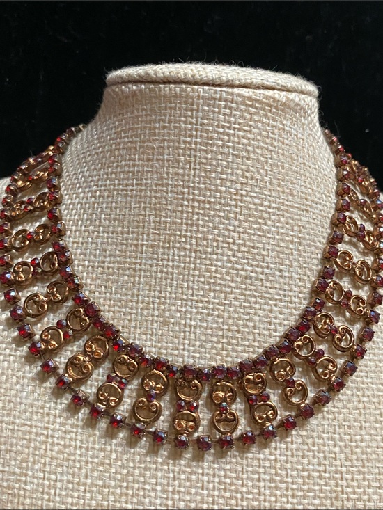 Jewelry - Antique Red Crystal Filigree choker